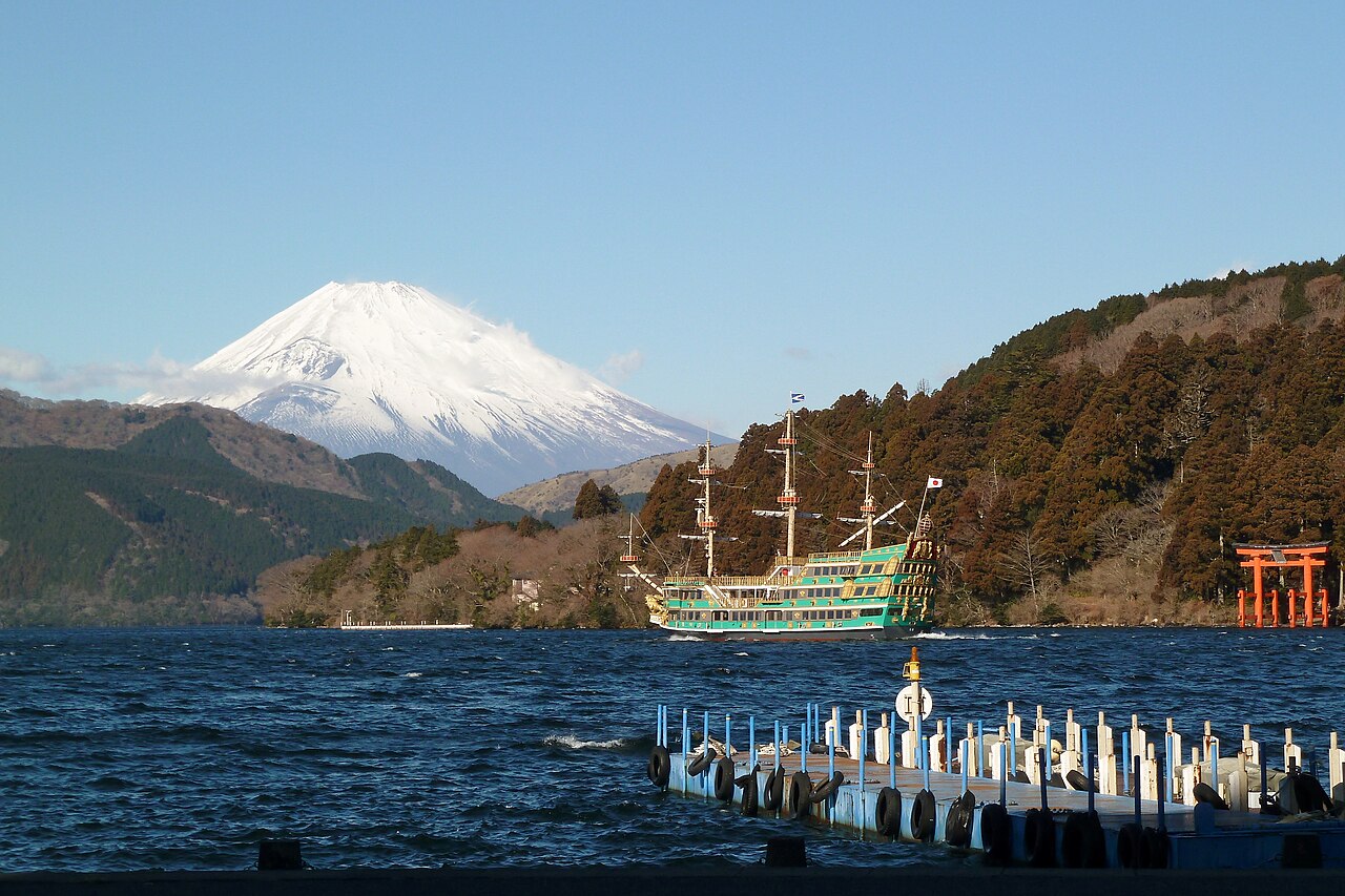 Lake Ashi and Mount Fuji, Hakone, Japan