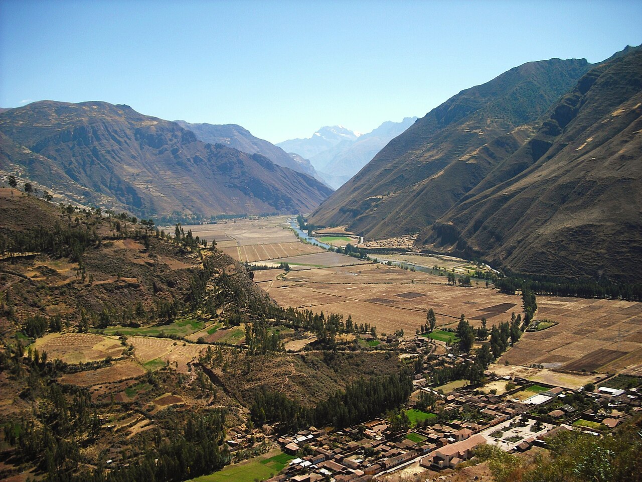 Sacred Valley near Taray and Písac, Peru