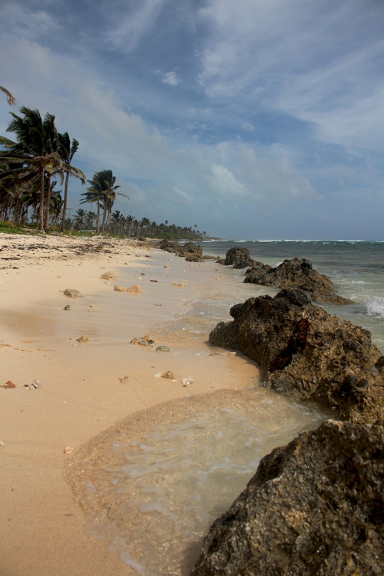 The Caribbean shore of San Andrés, Colombia